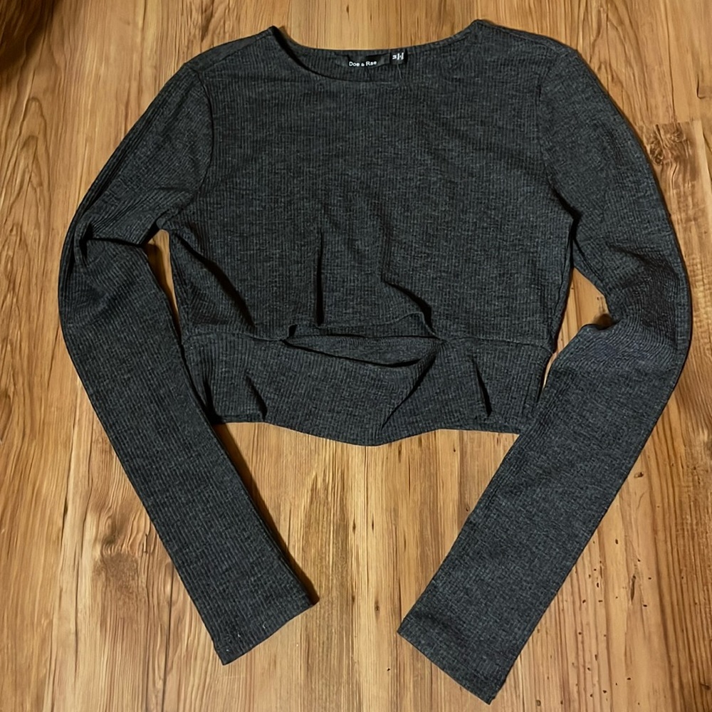Doe & Rae cropped long sleeve top